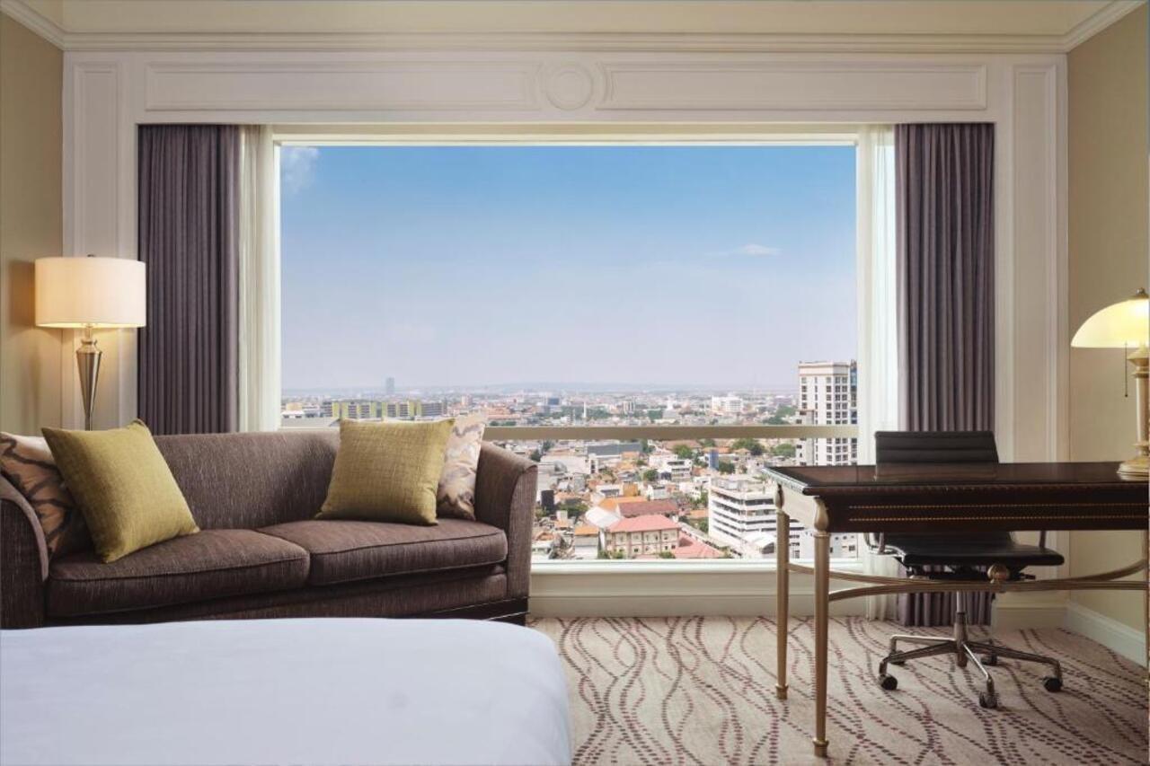 JW Marriott Hotel Surabaya Exteriör bild